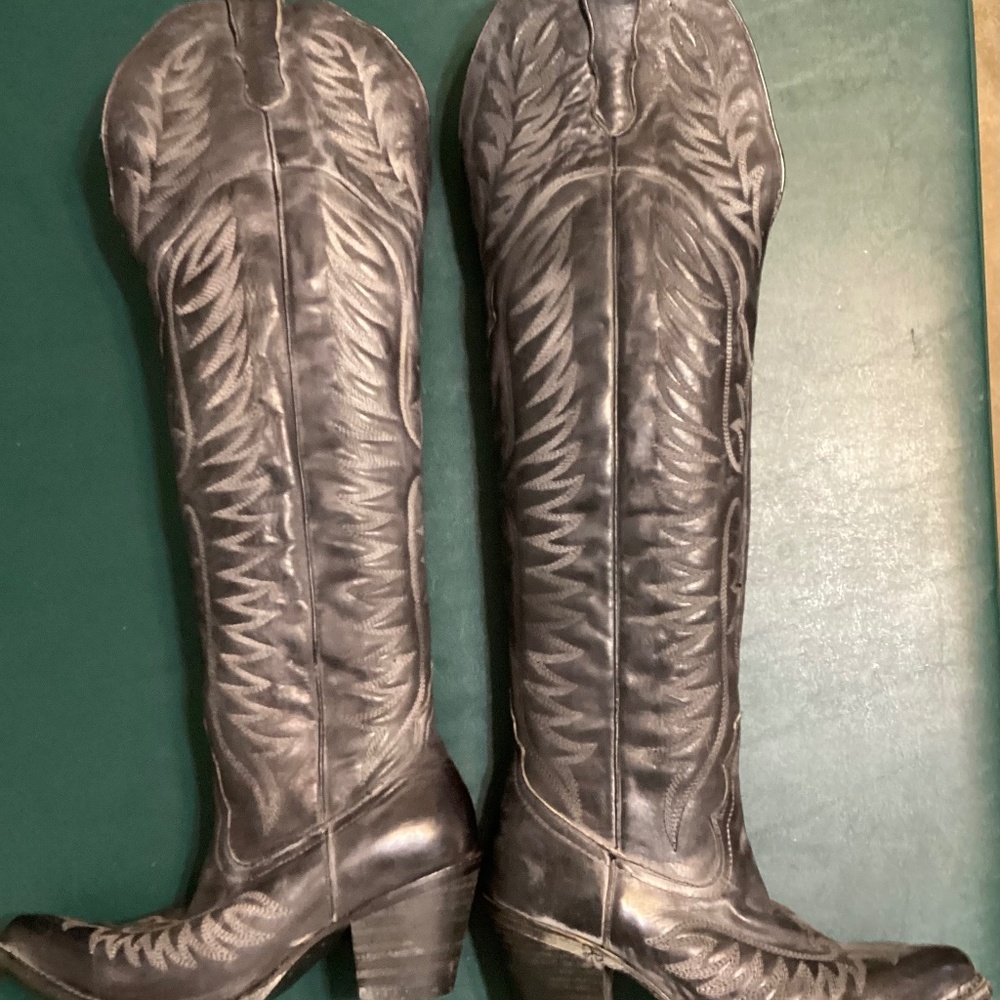 CORRAL: WOMEN'S MAYRA WESTERN BOOTS - OTK Pointed Toe - 7B-BNw/oBox